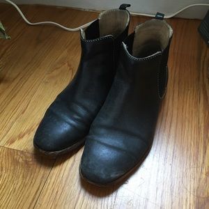 Clarks Leather Chelsea Boots. Size 8